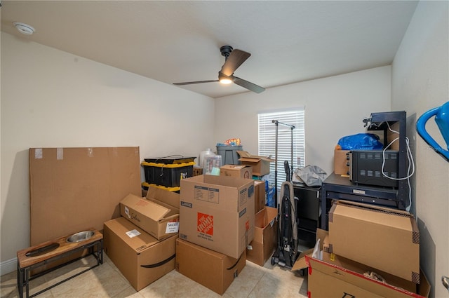 702 Country Walk Cv, Eagle Lake, FL 33839 - storage area with a ceiling fan
