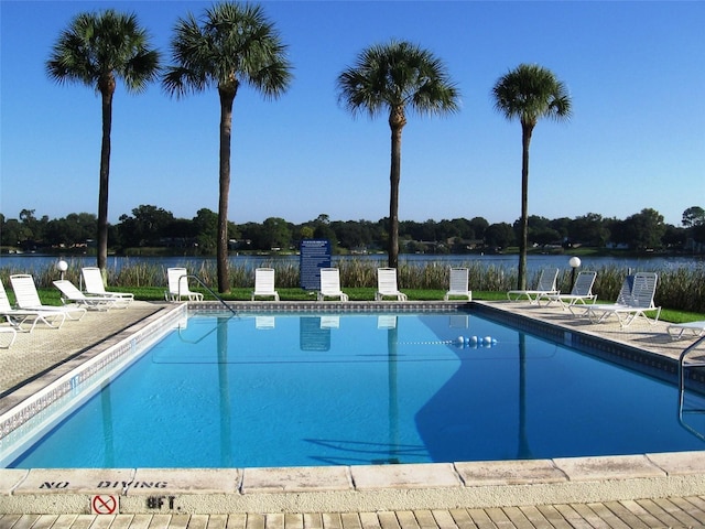1920 E Edgewood Dr Unit E1, Lakeland, FL 33803 - photo 3