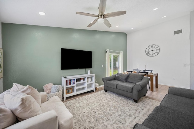 1009 Meadowood Pointe Rd, Lakeland, FL 33811 - photo 5
