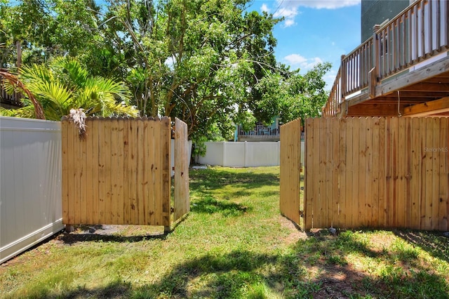 300 Freeport Ave NE, Saint Petersburg, FL 33702 - photo 46
