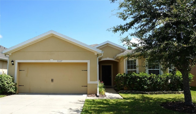 3327 Tawny Grove Pl, Lakeland, FL 33811 - photo 1