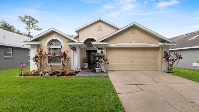 5718 Hawklake Rd, Lithia, FL 33547 - photo 1