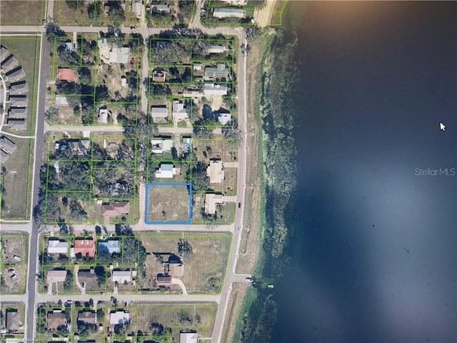 719 Dome Ave, Avon Park, FL 33825 - photo 1