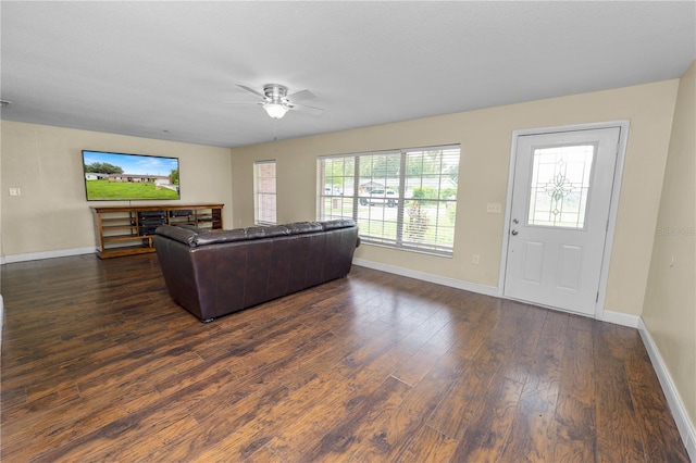 1327 Magdalene Ct E, Lakeland, FL 33801 - photo 33