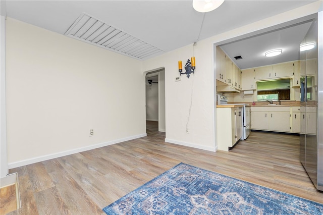 3347 Youngway Dr, Lakeland, FL 33810 - photo 17