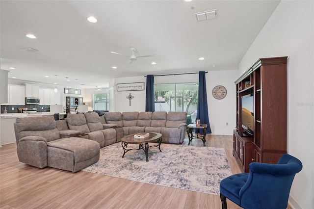 1047 Woodland Oaks Dr, Lakeland, FL 33813 - photo 5