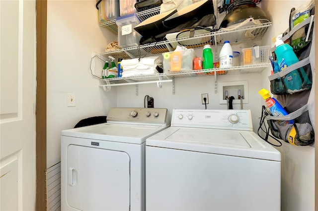 clothes washing area with electric dryer hookup, hookup for a washing machine, and independent washer and dryer