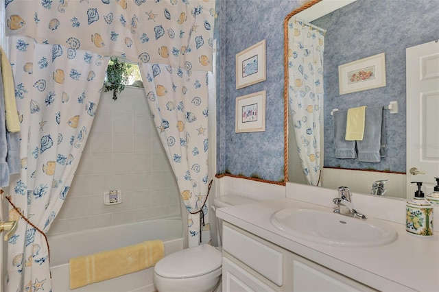 full bathroom with shower / bath combo with shower curtain, toilet, and oversized vanity