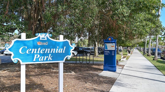 view of community / neighborhood sign