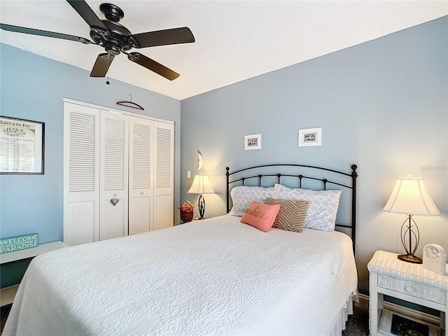 bedroom featuring a closet and ceiling fan