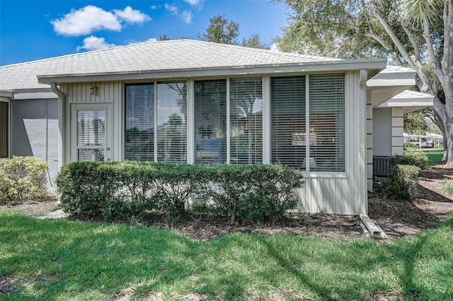 view of side of property