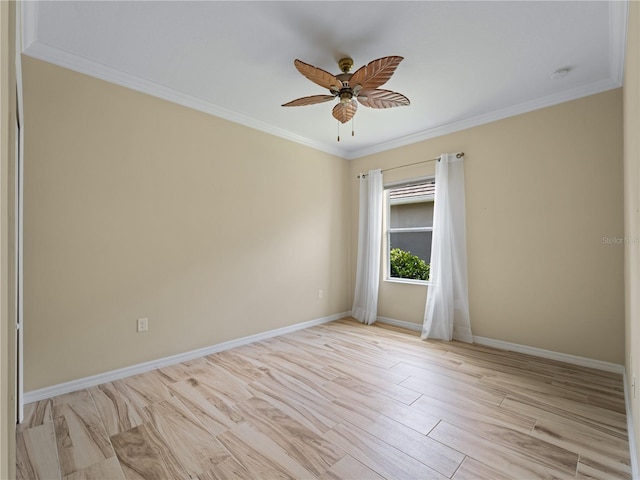 unfurnished room with light hardwood / wood-style flooring, ceiling fan, and crown molding