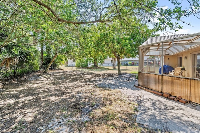 view of yard featuring a pergola