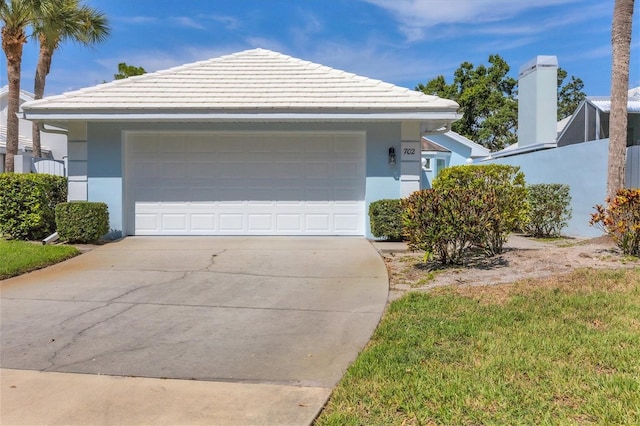 view of front facade with a garage