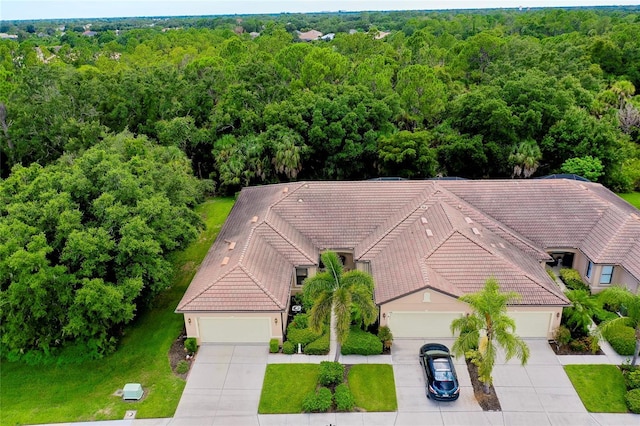 bird's eye view with a forest view