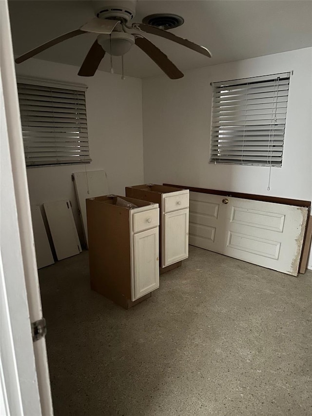 3485 Roslyn Rd, Venice, FL 34293 - unfurnished office with a ceiling fan