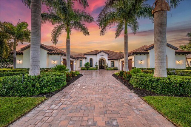 view of mediterranean / spanish-style house