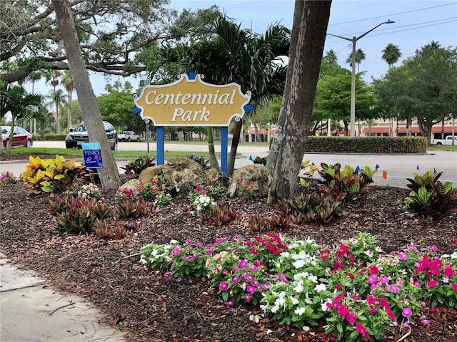 view of community / neighborhood sign