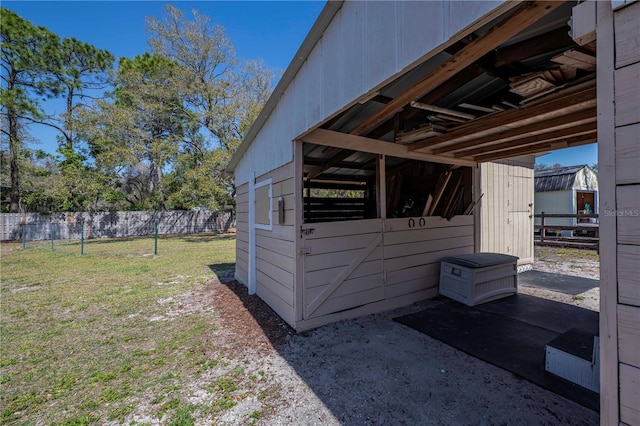 exterior space featuring an outbuilding