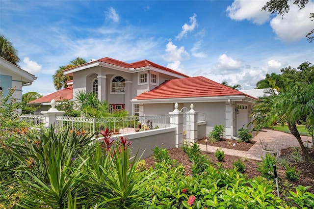 view of mediterranean / spanish-style house