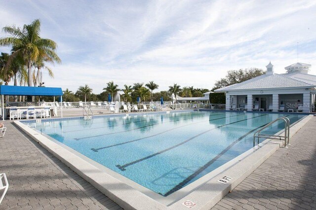 view of swimming pool