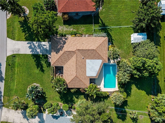 424 Baycrest Dr, Venice, FL 34285 - view from above of property featuring a pool