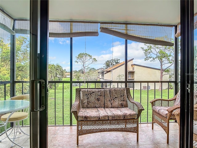 618 Bird Bay Dr S Unit 202, Venice, FL 34285 - view of sunroom / solarium