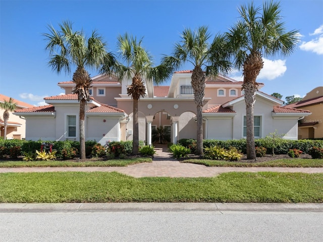 view of mediterranean / spanish-style home