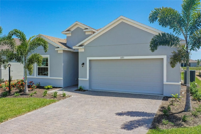 view of front of property featuring a garage