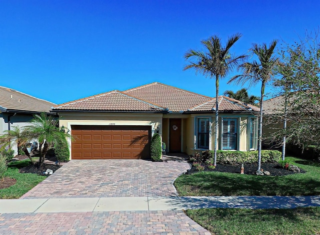 view of front of house with a garage