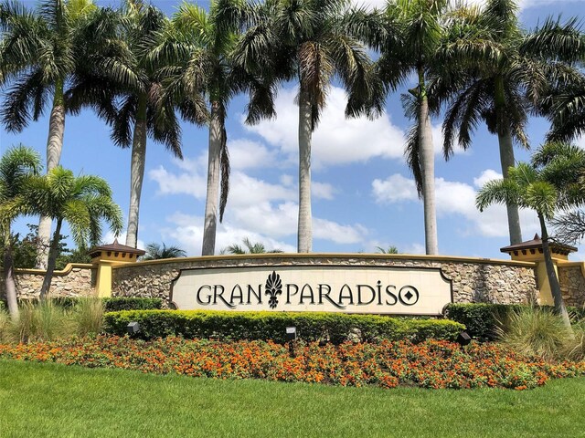 20190 Ragazza Cir Unit 202, Venice, FL 34293 - community sign featuring a yard