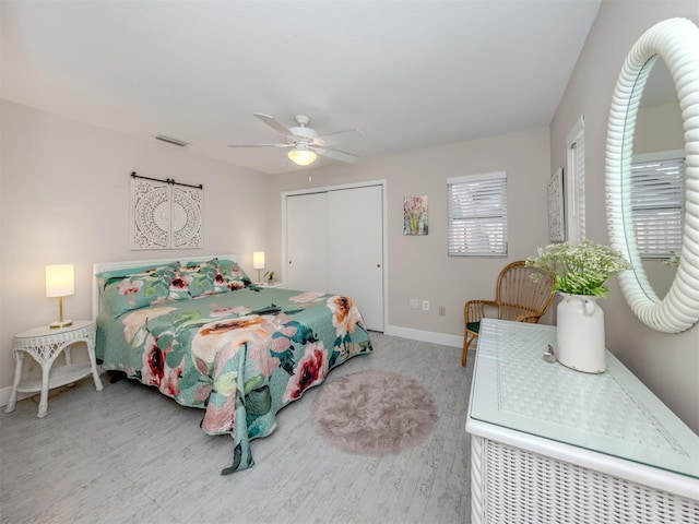 1141 Sleepy Hollow Ct, Venice, FL 34285 - bedroom featuring baseboards, a closet, and a ceiling fan