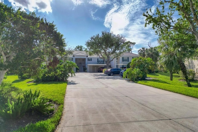 view of front of property with a front lawn