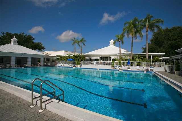 view of swimming pool