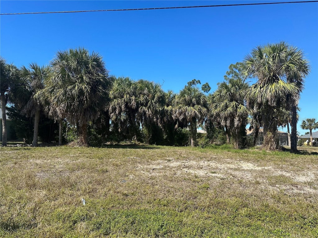 47 Long Meadow Ln, Rotonda West, FL 33947