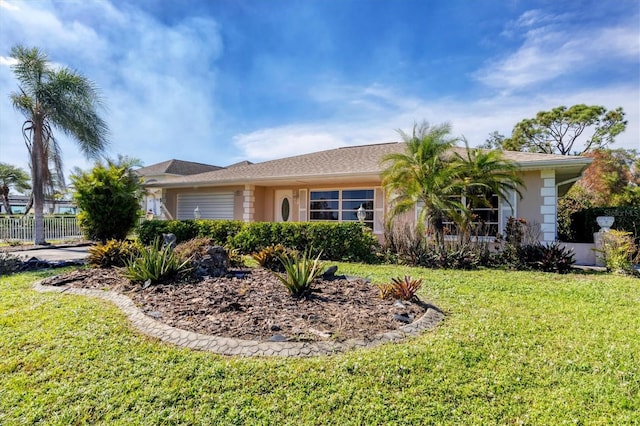 single story home with a front lawn