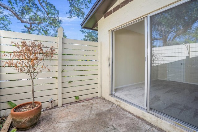 6906 Woodwind Dr Unit 12, Sarasota, FL 34231 - view of patio / terrace