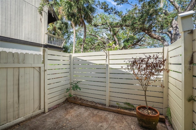 6906 Woodwind Dr Unit 12, Sarasota, FL 34231 - view of patio / terrace