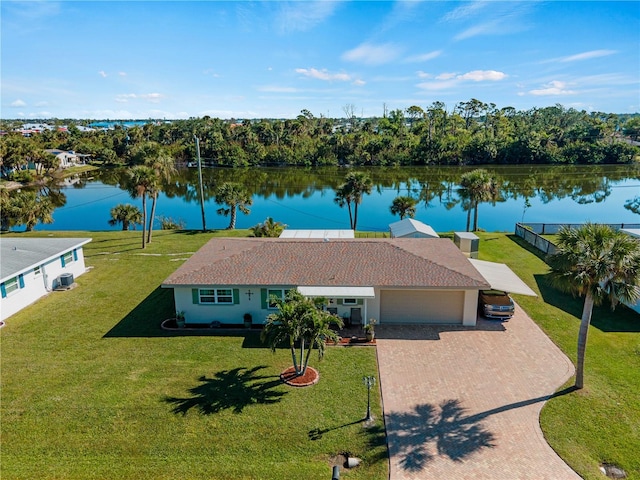 bird's eye view with a water view