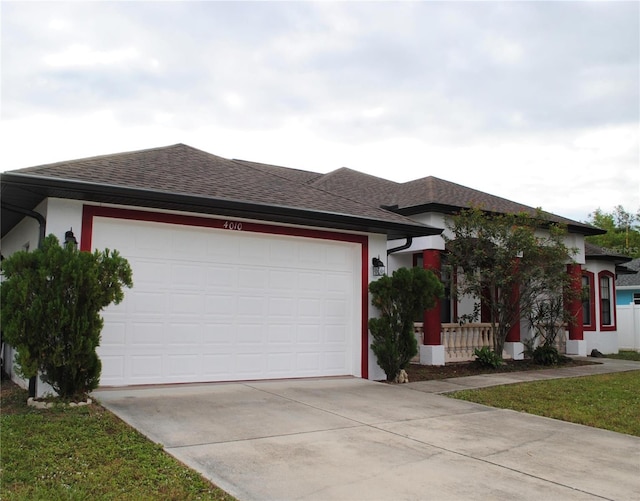 view of front facade featuring a garage