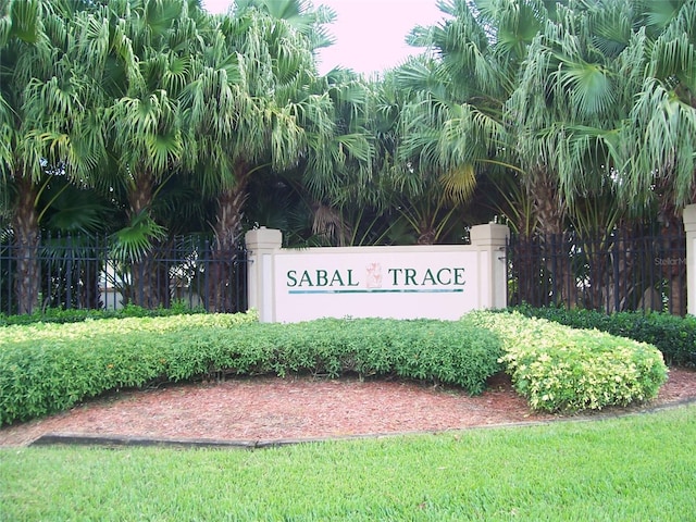 view of community / neighborhood sign