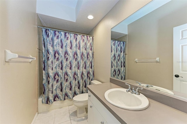 full bathroom featuring shower / bathtub combination with curtain, tile patterned flooring, a textured ceiling, toilet, and vanity