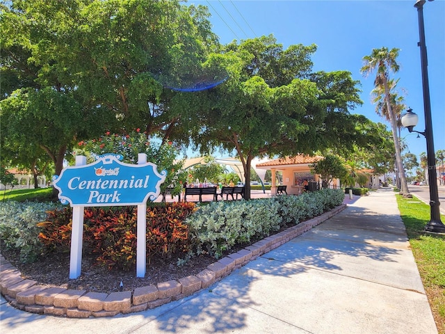 view of community / neighborhood sign