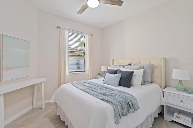 bedroom with ceiling fan