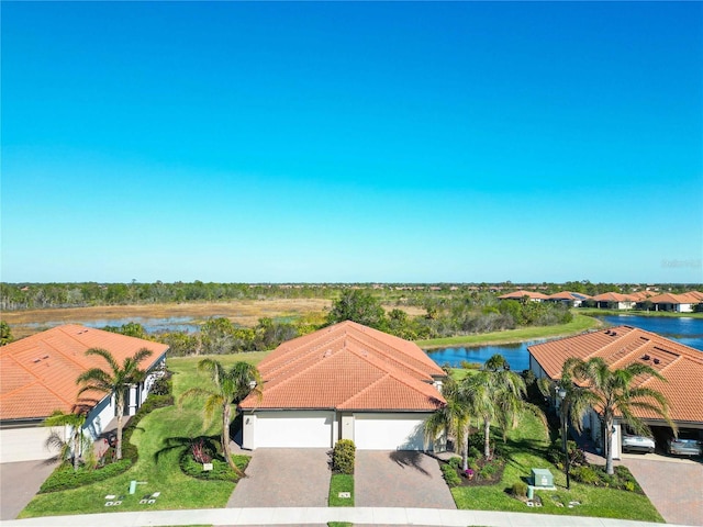 bird's eye view featuring a water view