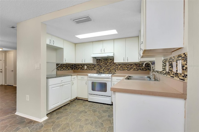 kitchen with sink, white cabinetry, tasteful backsplash, a textured ceiling, and white range