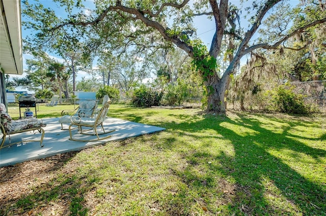 view of yard with a patio