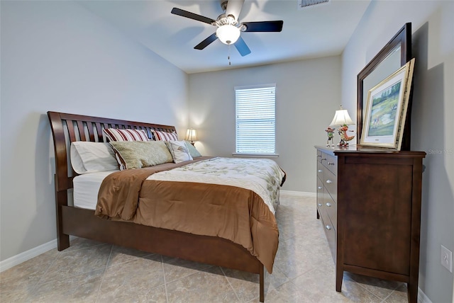 bedroom with ceiling fan