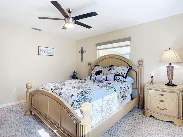 bedroom with ceiling fan