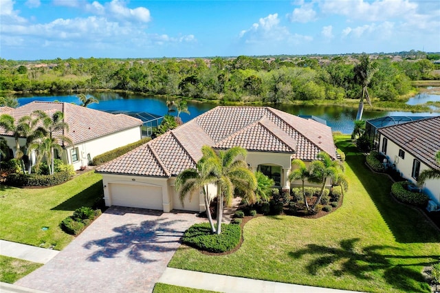 bird's eye view with a water view